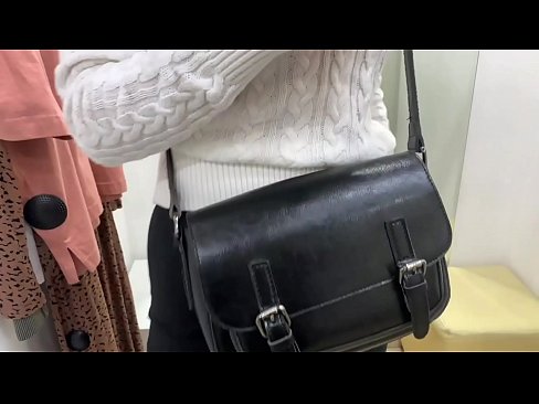 ❤️ Nuoren nartun FeralBerryn julkinen itsetyydytys dildolla sovituskopissa Venäläinen porno at us fi.dickies-shop.ru
