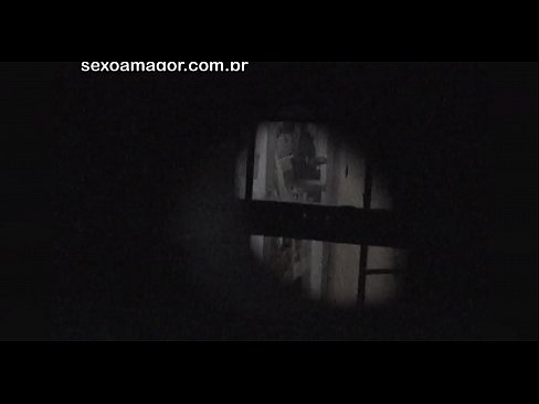 ❤️ Blondi saa salaa videokuvaa naapuruston tirkistelijältä piilossa onttojen tiilien takana Venäläinen porno at us fi.dickies-shop.ru